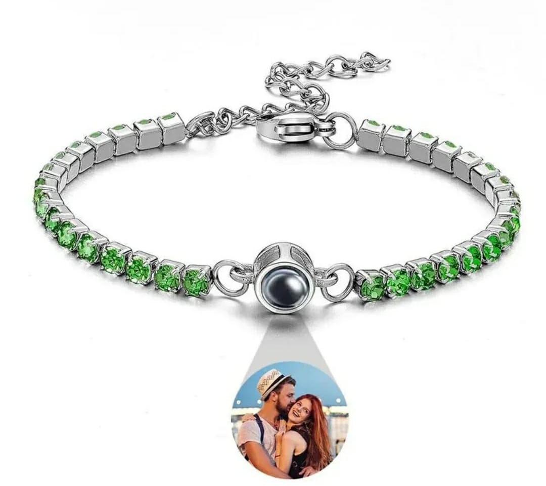 💎 Silver Photo Projection Bracelet – A Memory You Can Wear