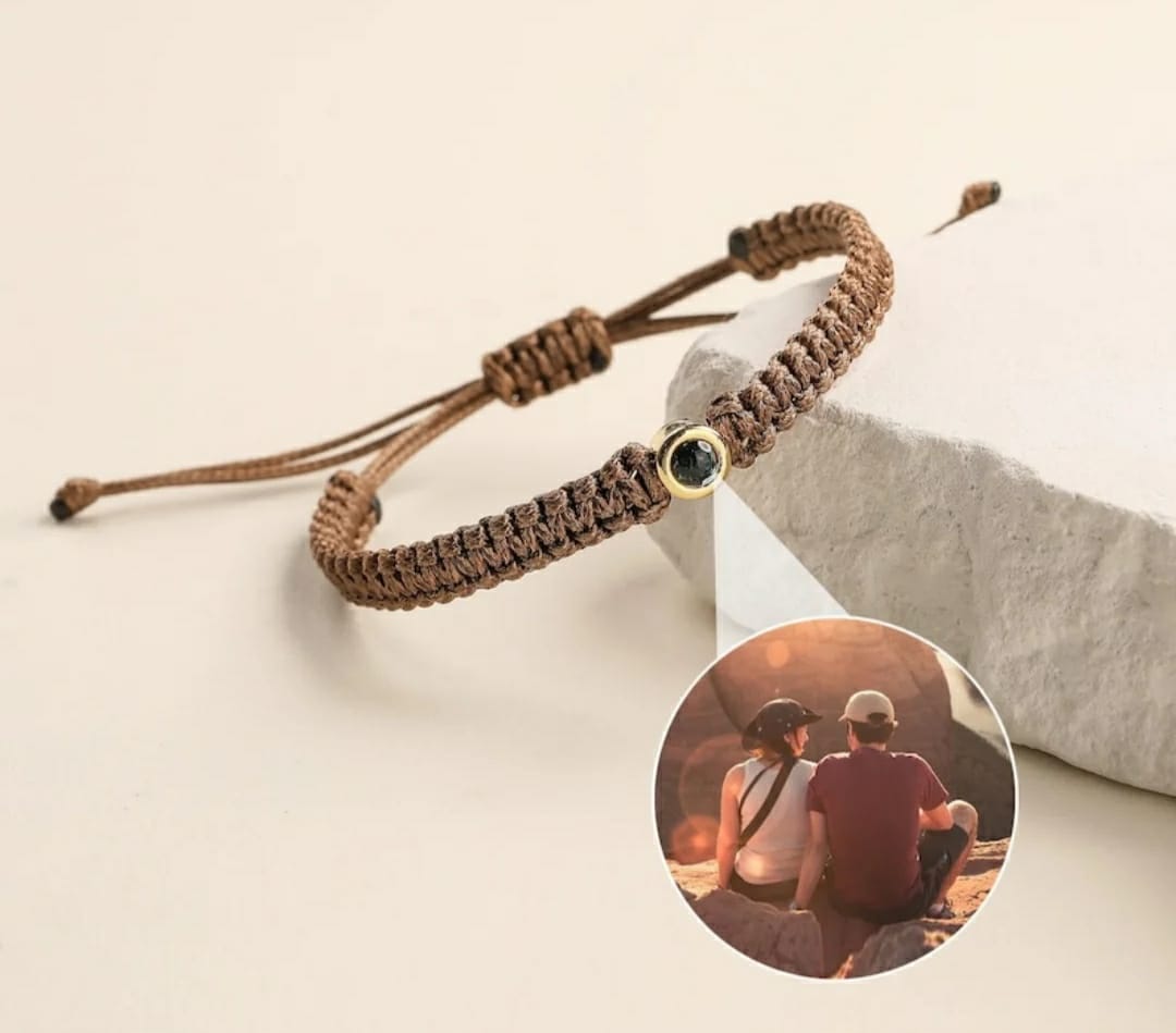 💖 Photo Projection Bracelet – Carry Your Memories With You